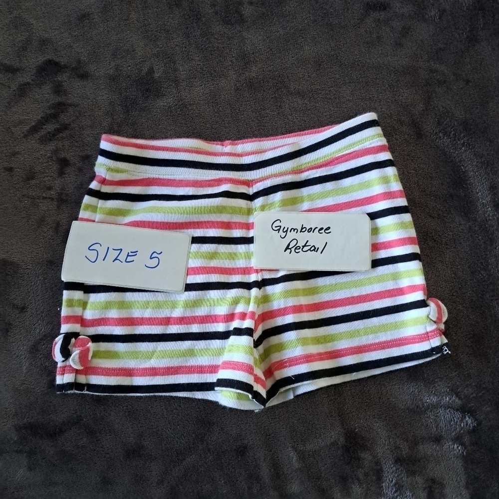Gymboree girls size 5 striped girls shorts with bows on the bottom